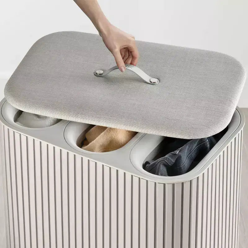 Joseph Joseph Tota Trio Luxe 90L Cesto portabiancheria con separazione in bambù - Ecru