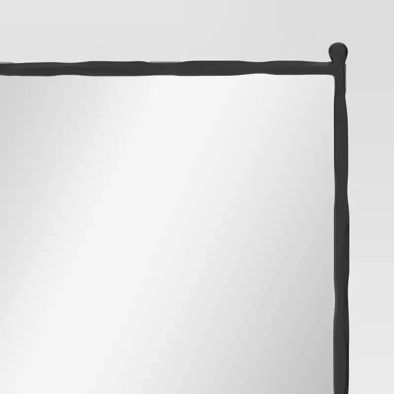 Specchio da pavimento decorativo in metallo forgiato nero 25"x65" - Threshold™
