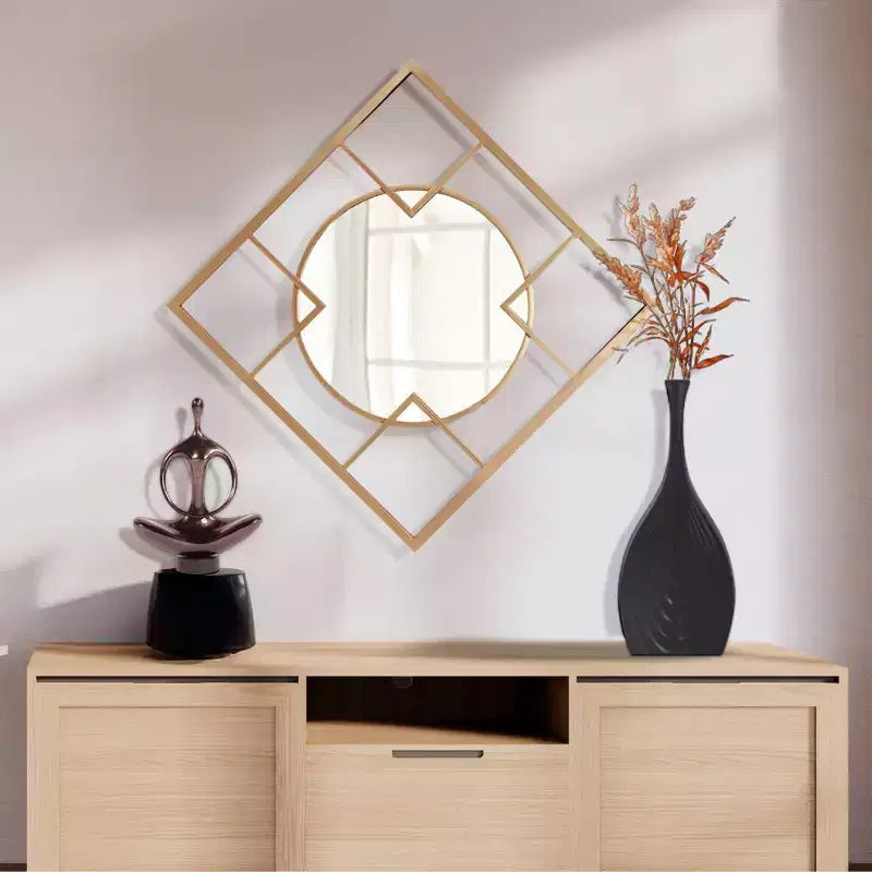 Specchio da parete oro Howard Elliott 20"x20" con cornice in metallo, circolare e quadrata: stile moderno, nessun assemblaggio, montaggio a parete