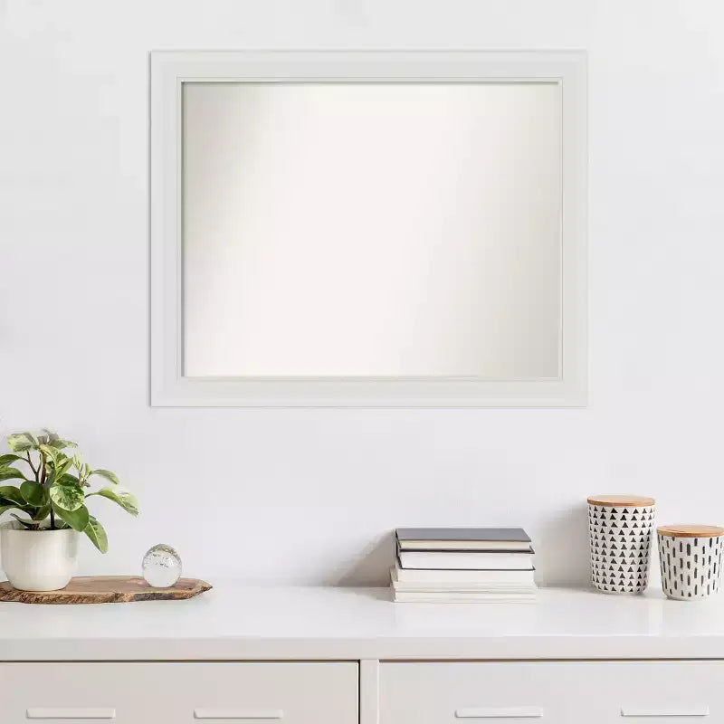 Specchio da parete stretto Flair non smussato 32" x 26" bianco tenue - Amanti Art: Rettangolare moderno, cornice in polistirene, hardware di montaggio incluso