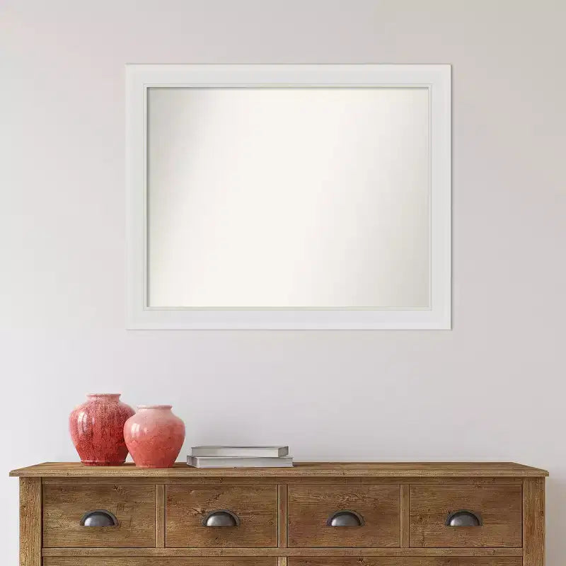 Specchio da parete stretto Flair non smussato 32" x 26" bianco tenue - Amanti Art: Rettangolare moderno, cornice in polistirene, hardware di montaggio incluso