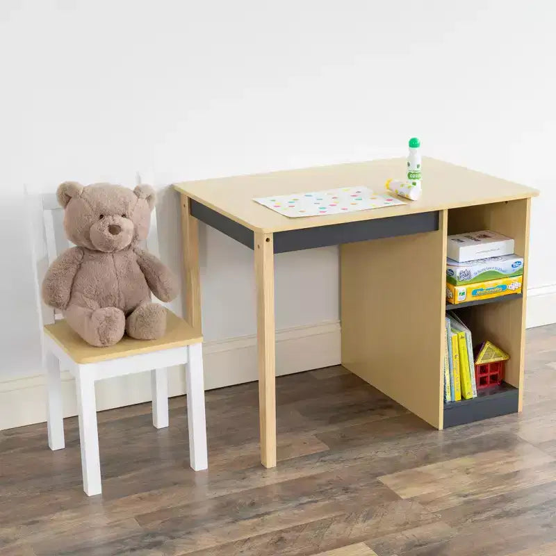 Set scrivania e sedia per bambini Humble Crew, in legno naturale: telaio in MDF, tavolo rettangolare, 3+ anni, set da 2 pezzi