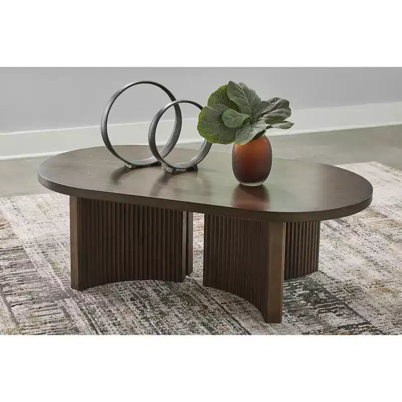 Tavolino da caffè ovale Ashley Korestone in stile Mid-Century, marrone scuro