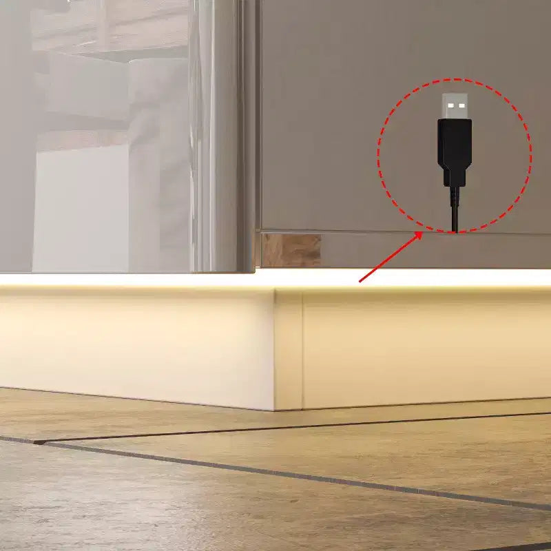 Mobile TV moderno lucido Famapy con cassetti e striscia luminosa inferiore per TV