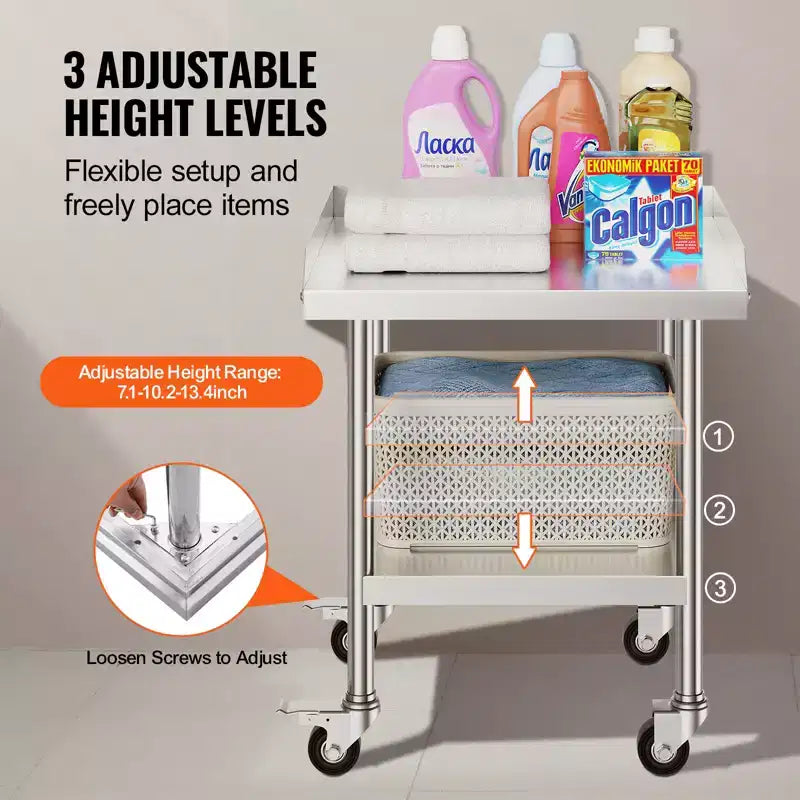 VEVOR Tavolo da Lavoro in Acciaio Inox, Tavolo da Lavoro Commerciale per la Preparazione degli Alimenti da 61 x 61 x 76 cm con 4 Ruote, Rotelle, Paraspruzzi su 3 Lati, Tavolo da Lavoro Resistente