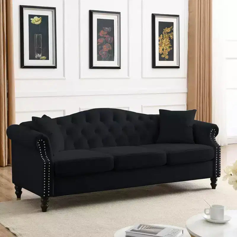 Divano Chesterfield 3 posti in velluto nero da 79 pollici con design trapuntato - Divano a 3 posti con braccioli arrotolati e finiture borchiate per il soggiorno (3S+3S)