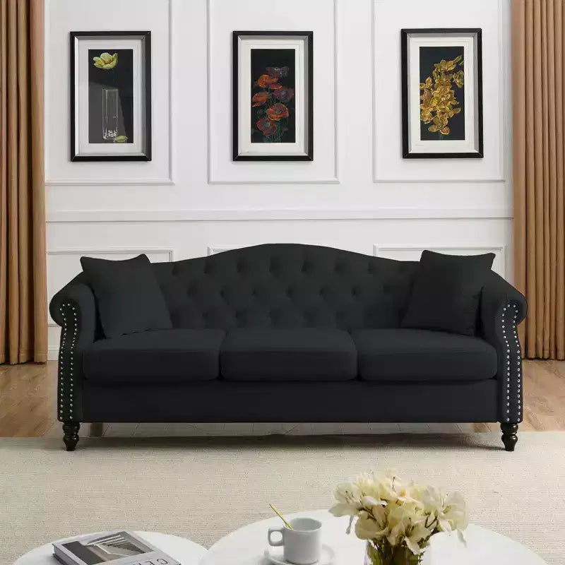 Divano Chesterfield 3 posti in velluto nero da 79 pollici con design trapuntato - Divano a 3 posti con braccioli arrotolati e finiture borchiate per il soggiorno (3S+3S)
