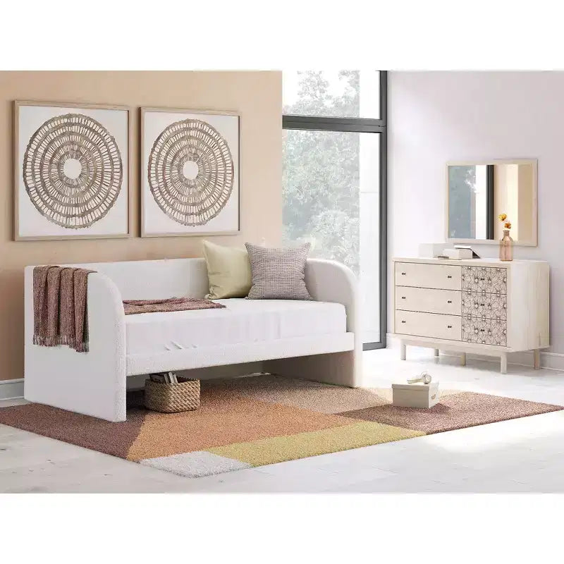 Signature Design by Ashley Birkmore Cassettiera a 6 cassetti, Finitura Rovere Chiaro con Dettagli Floreali, Tan