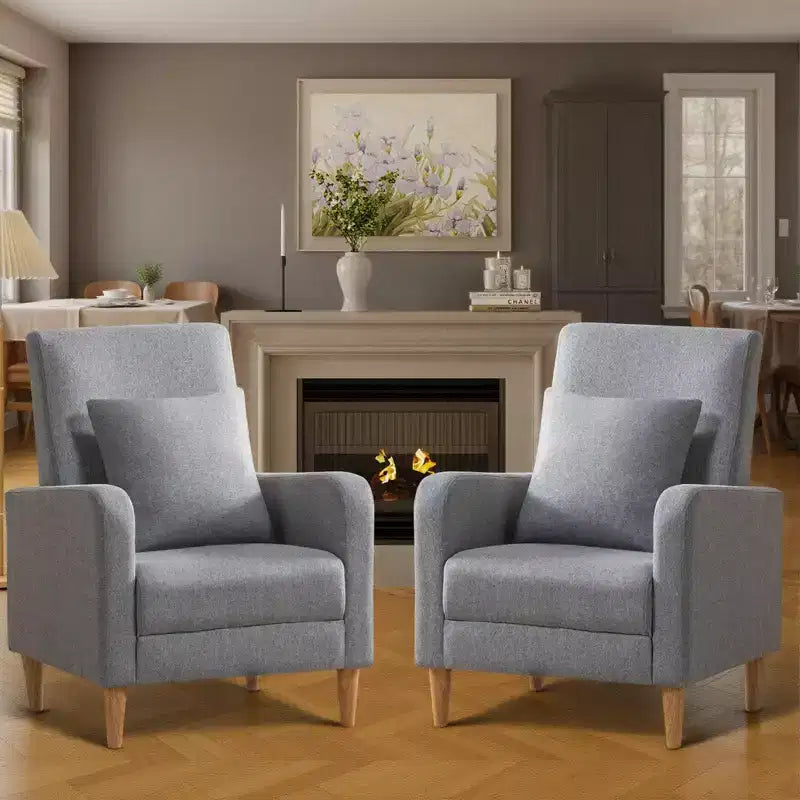 Poltrona in simil-montone con cuscino, moderna e comoda con schienale ergonomico e braccioli imbottiti
