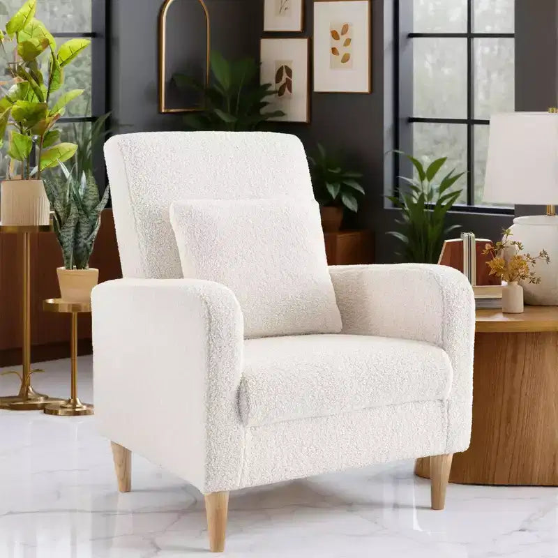 Poltrona in simil-montone con cuscino, moderna e comoda con schienale ergonomico e braccioli imbottiti