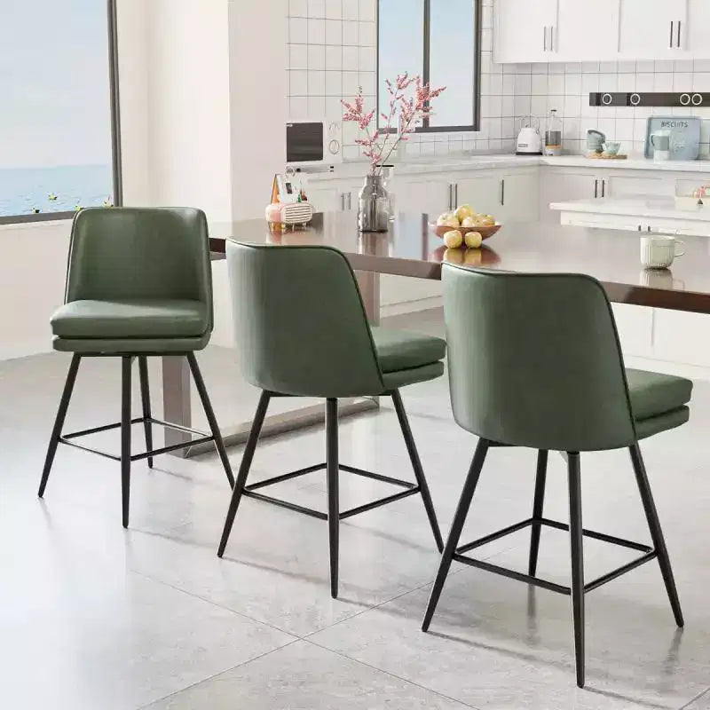 Set da pranzo da 5 pezzi in stile rustico con tavolo alto da bancone e 4 sedie imbottite, con ripiani portaoggetti a 3 livelli, grigio/naturale+bianco