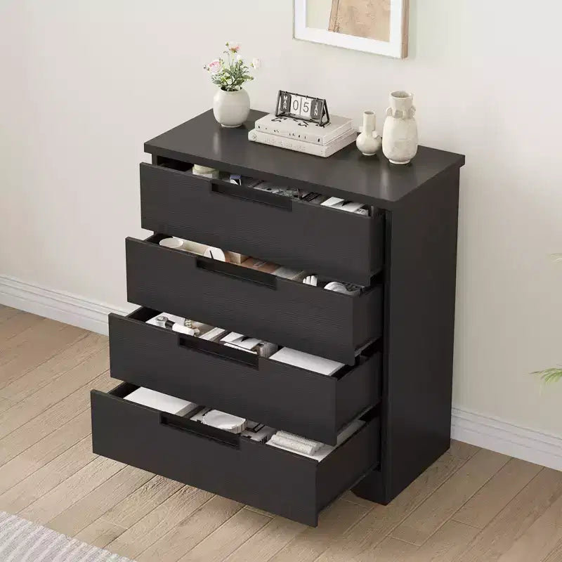 TROPOW Comodino a 4 cassetti per camera da letto, cassettiera nera con maniglie integrate, organizer in legno per soggiorno, nero