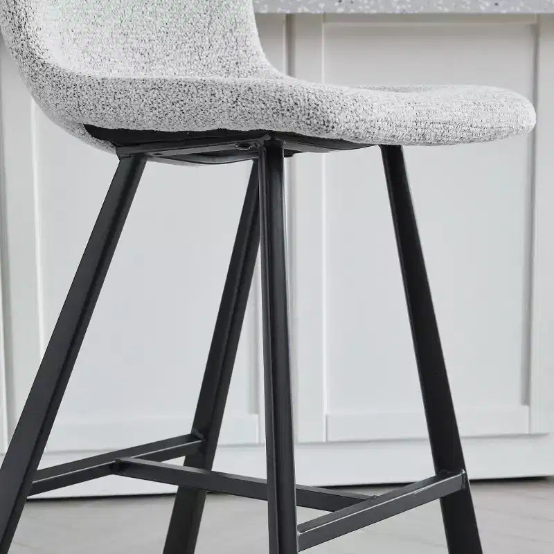 Set di 2 sgabelli da bancone con robusto telaio in metallo nero, sgabelli da bancone per isola cucina, mobile bar o ristorante-Panipeachy