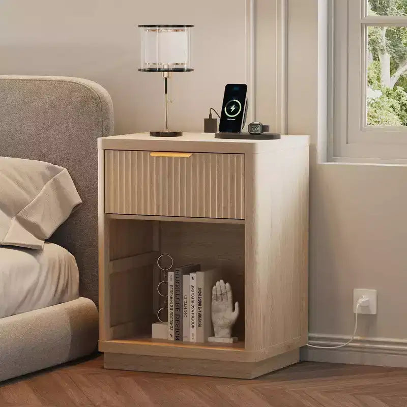Comodino a coste con Stazione di Ricarica, Comodino a Coste Moderno di Metà Secolo, Comodino in Legno, Tavolino Moderno con Angoli Curvi