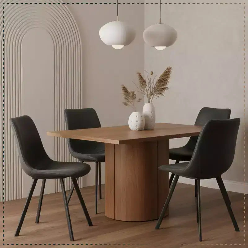 Sedia da pranzo moderna in pelle LeisureMod Markley con sedile imbottito e gambe in metallo, design elegante per cucina, sala da pranzo, ufficio, salotto o bar