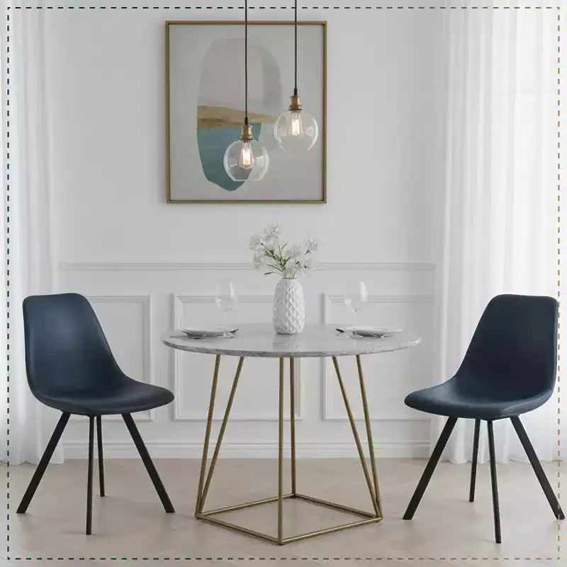 Sedia da pranzo moderna in pelle LeisureMod Markley con sedile imbottito e gambe in metallo, design elegante per cucina, sala da pranzo, ufficio, salotto o bar