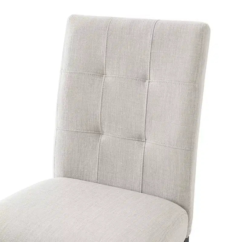 Set di 4 moderne sedie da pranzo trapuntate con gambe in legno di gomma e seduta imbottita
