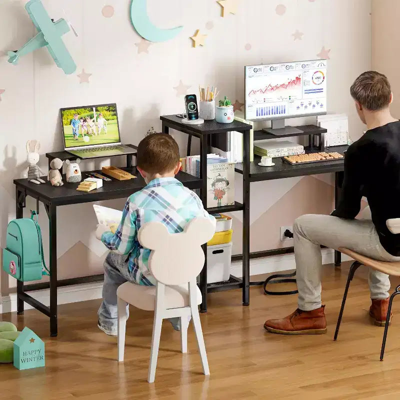 Scrivania Gaming per Due Persone Nera da 71 Pollici con Luci a LED, Doppia Scrivania per Computer, Supporto per Monitor, Ripiani e Gancio per Cuffie, Postazione di Lavoro per Ufficio Domestico