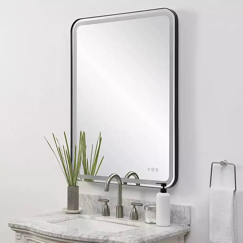 Specchio da parete rettangolare a LED Uttermost Crofton nero satinato 30 x 40