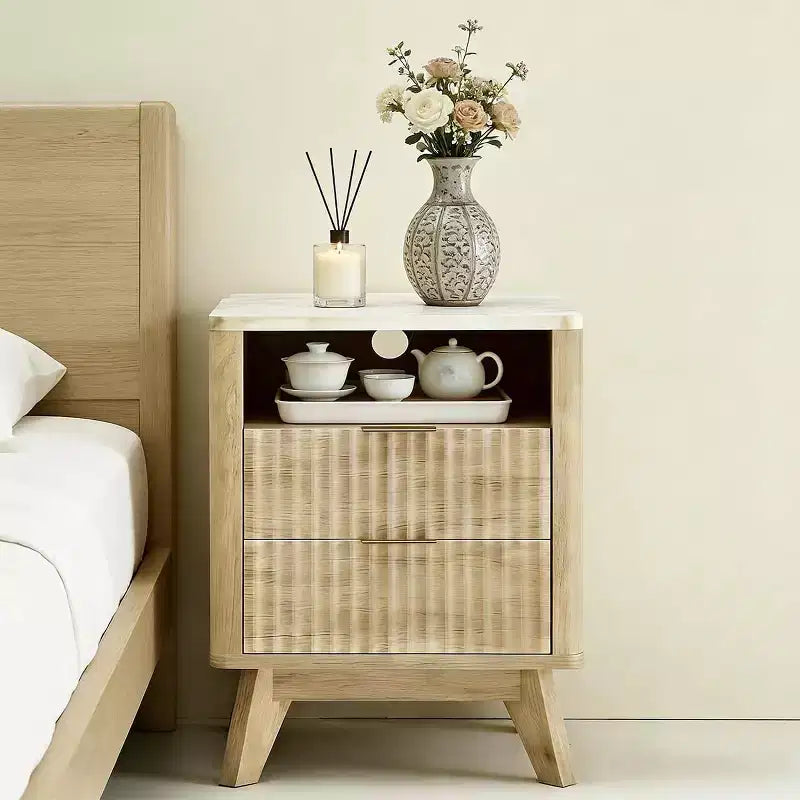 Comodino Moderno Compatto 18 con Piano Effetto Marmo, Tavolino Laterale con Bordo Curvo, 2 Cassetti e Vano a Giorno per Camera da Letto o Salotto