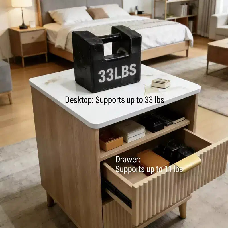 Comodino Moderno Compatto 18 con Piano Effetto Marmo, Tavolino Laterale con Bordo Curvo, 2 Cassetti e Vano a Giorno per Camera da Letto o Salotto