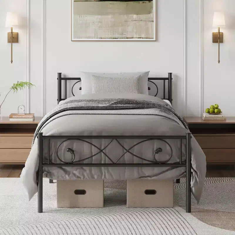 Struttura letto a piattaforma matrimoniale in metallo con testiera e pediera artistiche a pugno, struttura letto in acciaio nero con spazio sotto il letto, nessuna rete a molle richiesta
