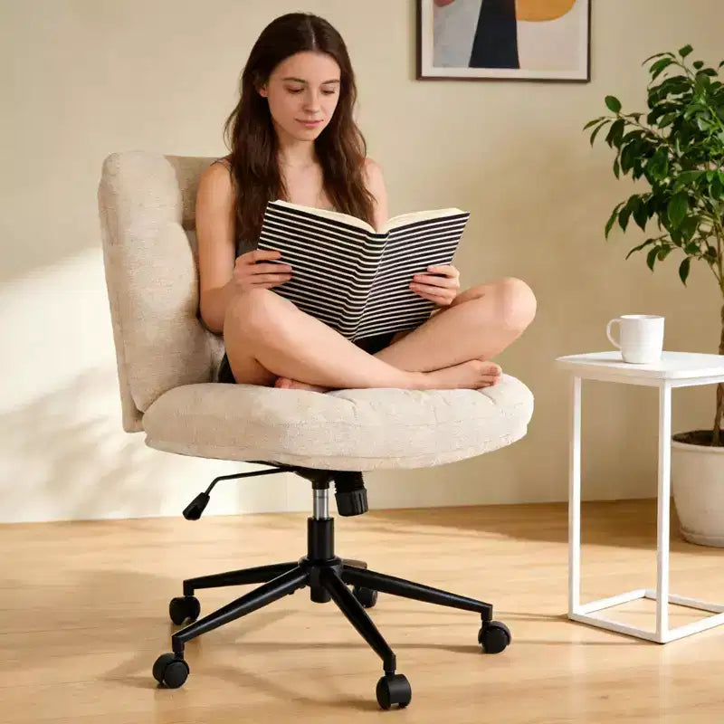 Sedia in ciniglia con base a incrocio e ruote, sedia da trucco con seduta ampia, sedia da ufficio girevole a 360° e regolabile in altezza per camera da letto