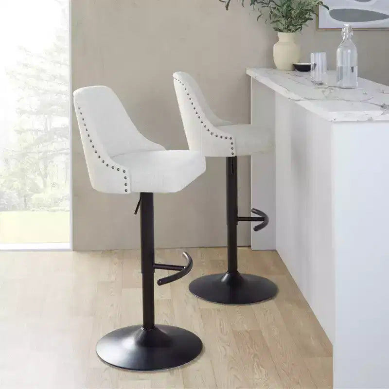 LumiSource Set di 2 Sgabelli da Bar Marcel con Borchie Metallo Nero/Tessuto Crema/Metallo Ottone