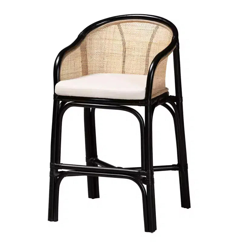 Sgabello da bar Miranda Two-Tone Rattan Counter Height Bianco/Marrone Naturale/Nero di bali & pari: Rivestimento in poliestere, nessun montaggio richiesto