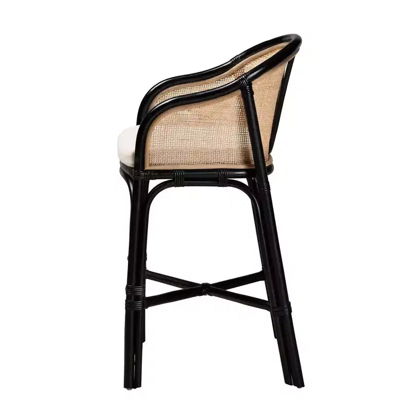 Sgabello da bar Miranda Two-Tone Rattan Counter Height Bianco/Marrone Naturale/Nero di bali & pari: Rivestimento in poliestere, nessun montaggio richiesto