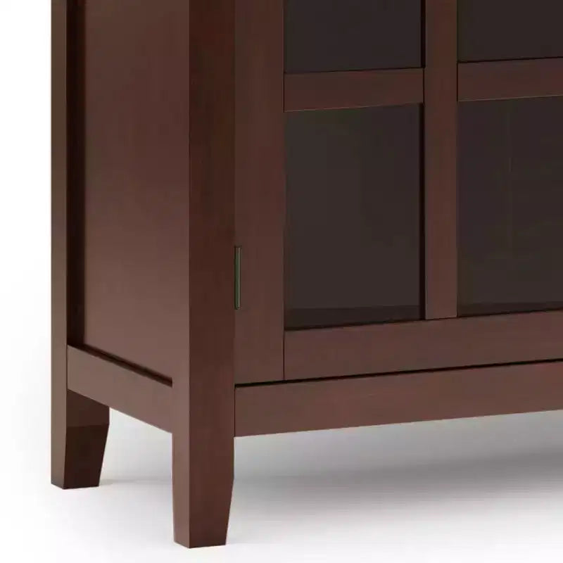 Credenza buffet grande Stratford, marrone rossiccio - WyndenHall: Legno massello, 3 cassetti, 2 armadietti