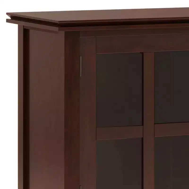 Credenza buffet grande Stratford, marrone rossiccio - WyndenHall: Legno massello, 3 cassetti, 2 armadietti
