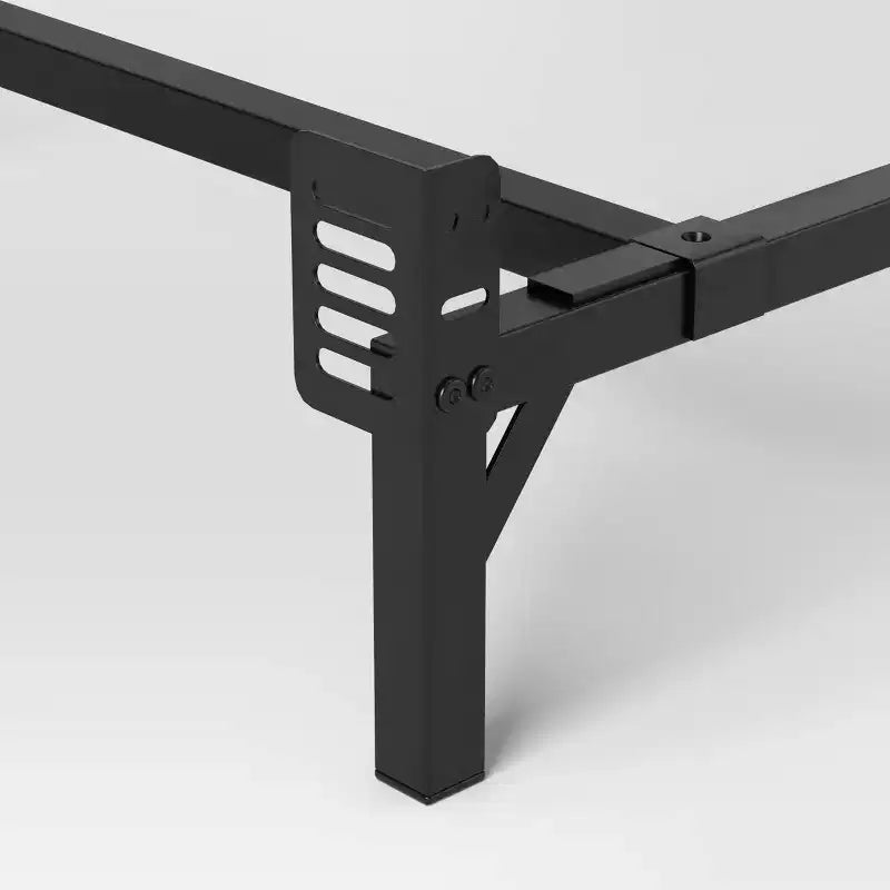 Base letto regolabile nera - Room Essentials™