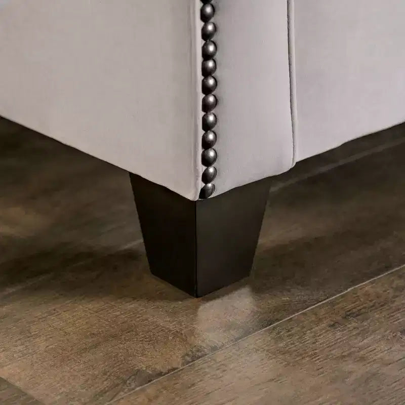 Divanetto imbottito in velluto Creation grigio chiaro/blu marino - Furniture Of America