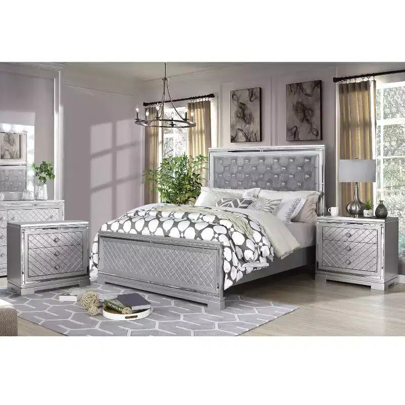 Set Letto Matrimoniale Queen Tenaya 3 Pezzi con 2 Comodini Argento/Grigio - HOMES: Inside + Out