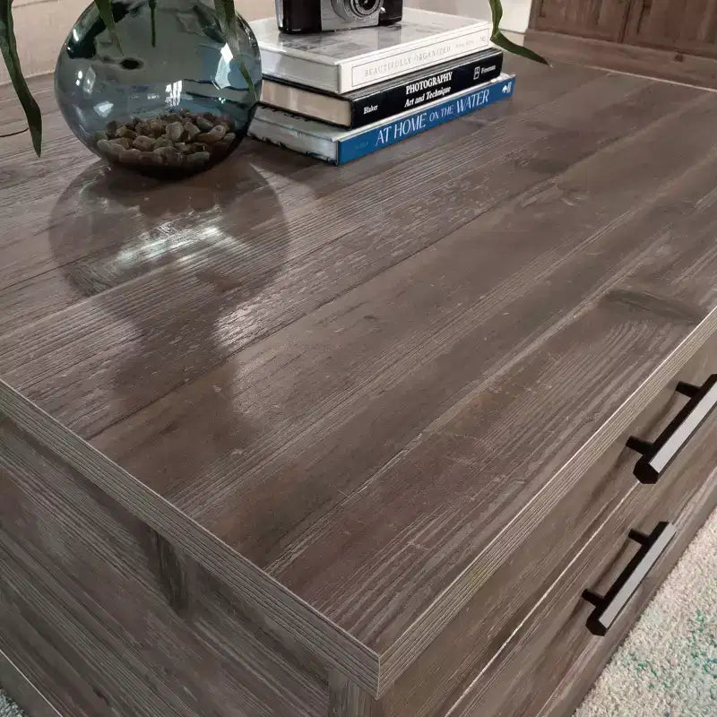 Sauder Aspen Post Tavolino da Salotto Quadrato Pebble Pine: Stile Rustico, MDF con Accessori in Metallo, Conforme agli Standard CPSC