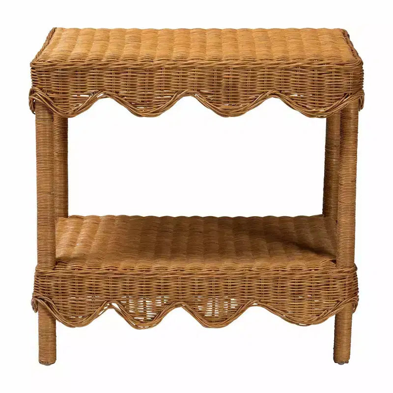 Bali & Pari Oteria Tavolino in Rattan con Bordo Ondulato Miele Chiaro