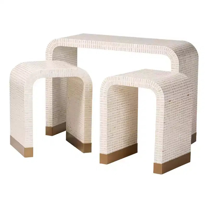 Bali & Pari Set 3 tavolini Carlyn con conchiglie capiz in madreperla, beige/bianco/oro