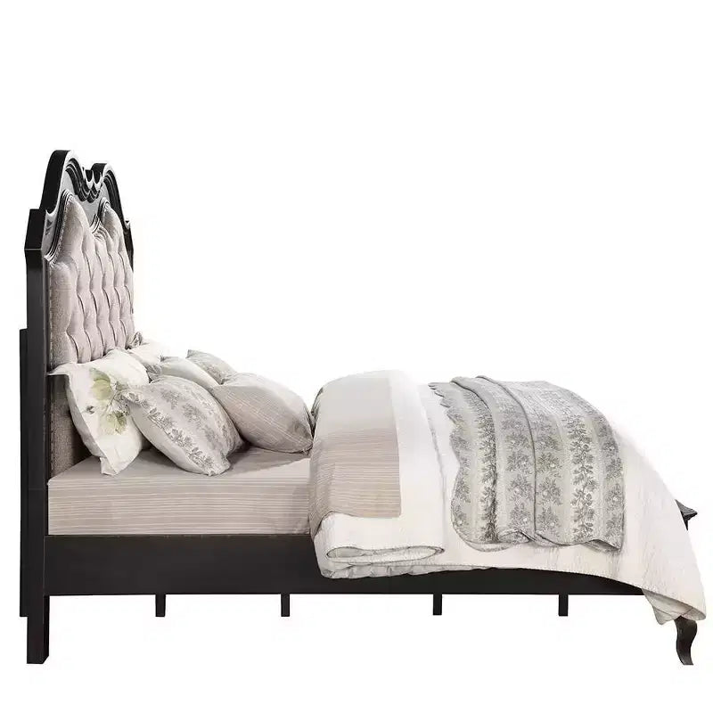 Letto king size orientale da 82,5": Letti Chelmsford, Rivestimento con borchie, Testiera imbottita trapuntata - Acme Furniture