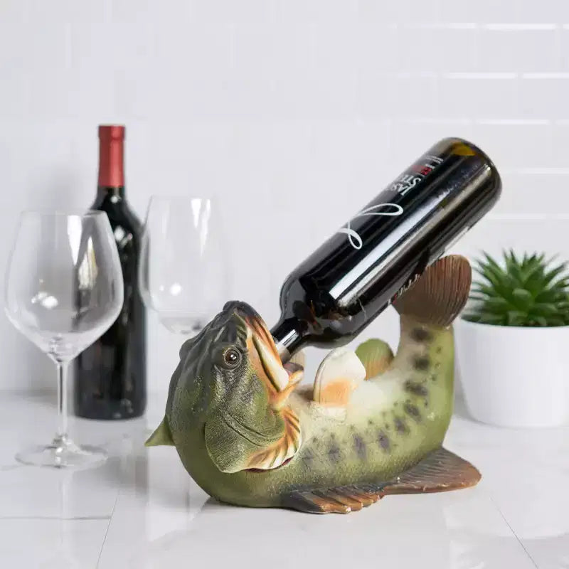 Portabottiglie di vino in poliresina "True Boozy Bass", Portabottiglie a forma di pesce giocoso, Portabottiglie a forma di animale, Decorazione per bar e cucina, Contiene 1 bottiglia di vino standard, Set da 1