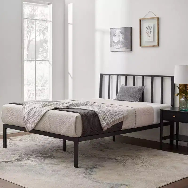Lori Letto con base a piattaforma in metallo e testiera a sbarre verticali - Brookside Home