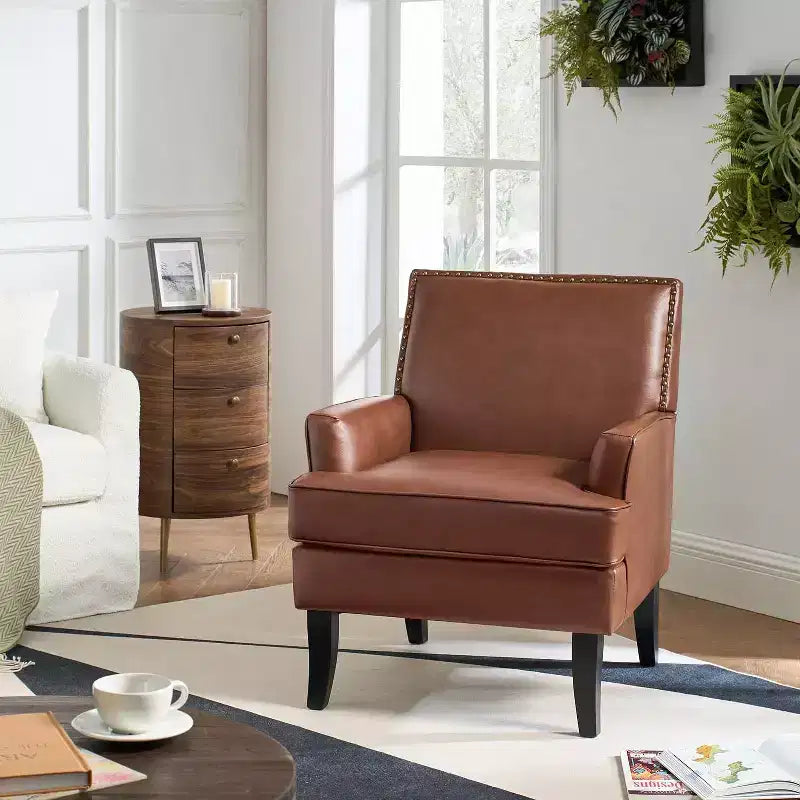 Poltrona imbottita in legno Celadon | ART OF LIVING DESIGNS