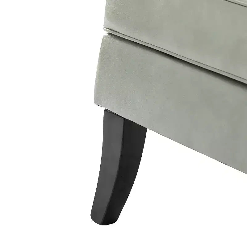 Poltrona imbottita in legno Celadon | ART OF LIVING DESIGNS