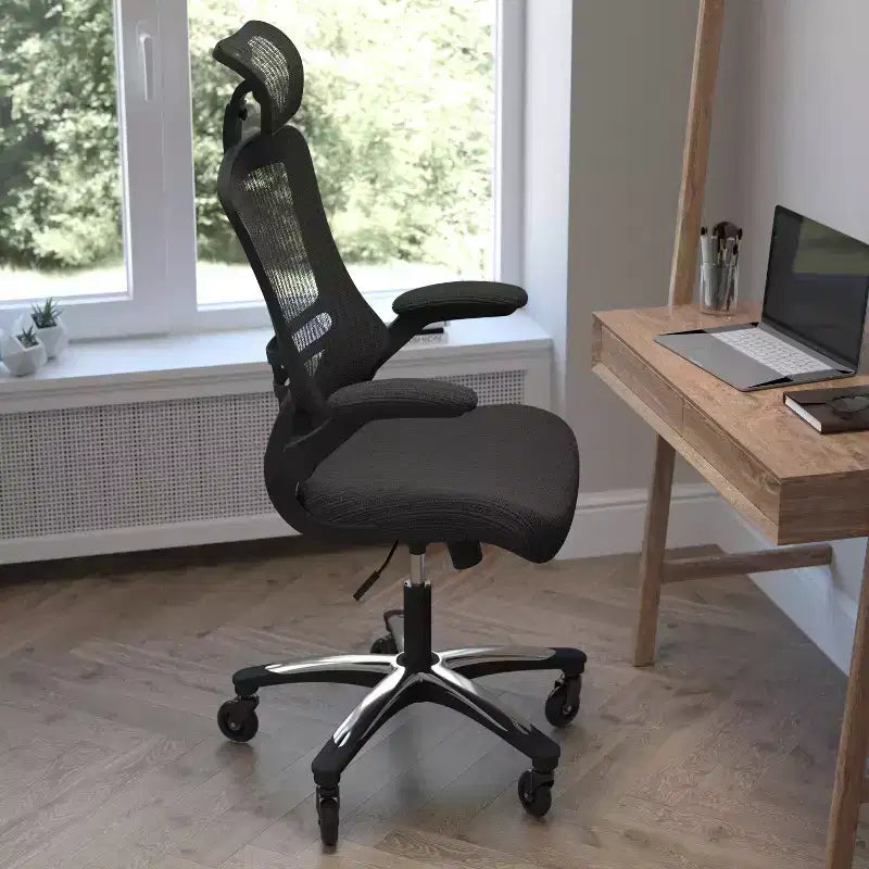 Sedia da Ufficio Direzionale Ergonomica Girevole Flash Furniture Kelista, con Schienale Alto in Rete Nera, Braccioli Ribaltabili e Rotelle Trasparenti