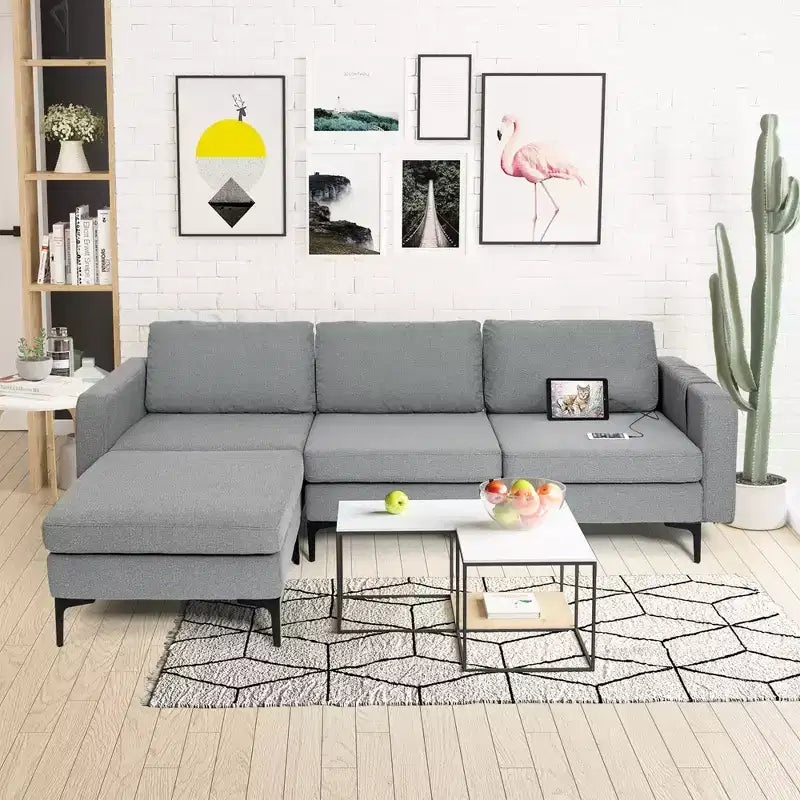 Divano componibile a L a 3 posti Costway con chaise longue reversibile e 2 porte USB