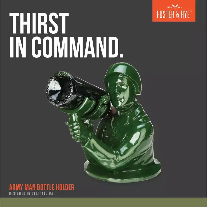 Foster & Rye Porta Bottiglie di Vino Omino Verde Esercito, Porta Vino Decorativo da Tavolo a Forma di Soldato in Poliresina, Porta Bottiglie Decorativo, Decorazione per Cucina, Regali per Bar di Casa