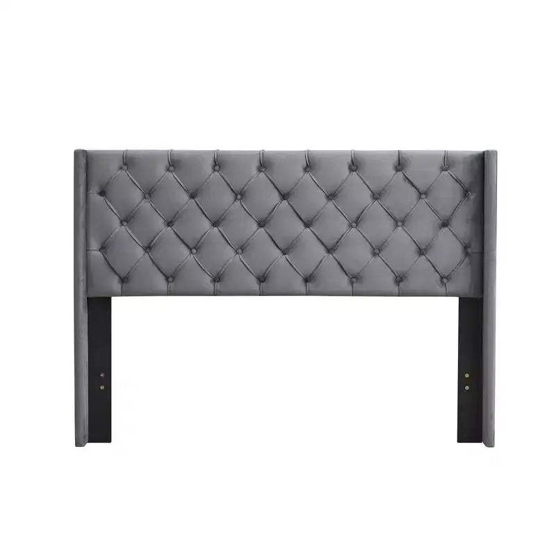 Letto a piattaforma imbottito in velluto con bottoni, misura Queen, grigio - ModernLuxe