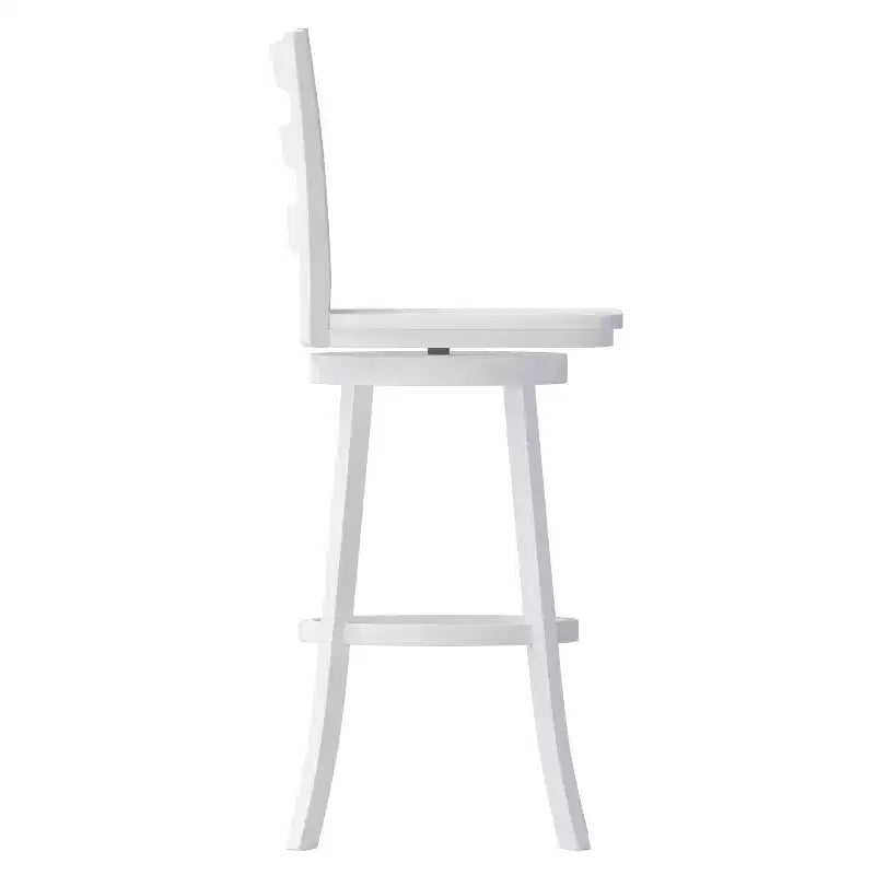 Sgabello da bar girevole in legno massello con schienale a scala, altezza bancone, qualità commerciale Liesel di Flash Furniture, con sedile in legno massello