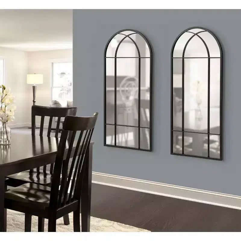 Specchio da parete ad arco in metallo Dolbrook di Kate and Laurel, 19x40, nero