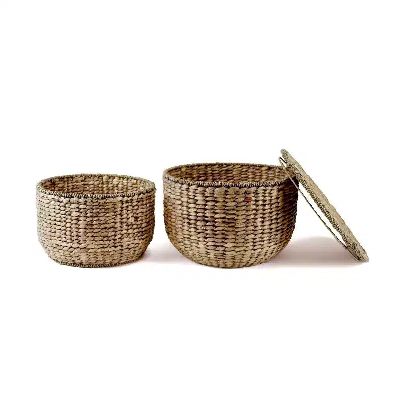 happimess Bhola 18 Tavolino contenitore in giacinto intrecciato a mano con coperchio a forma di clessidra